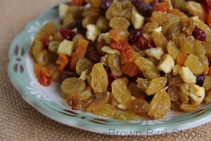 Dried fruit mixture for granola